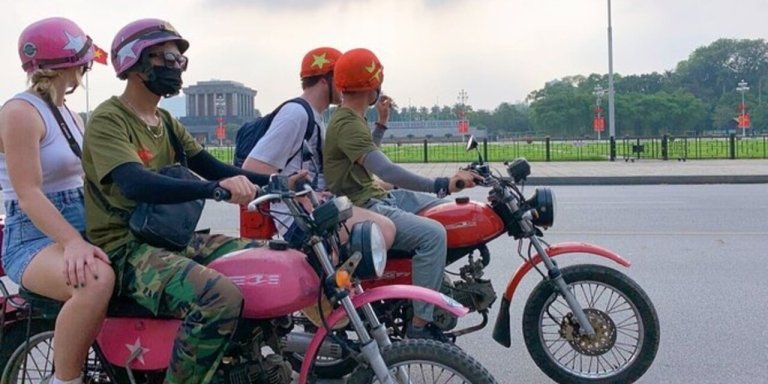 Hanoi Motorbike Tour: FOOD + CULTURE + FUN By Vintage Motorbike