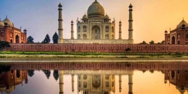 Day Tour Taj Mahal by car
