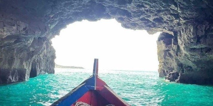 Boat Trip to Aguas Belas Cave