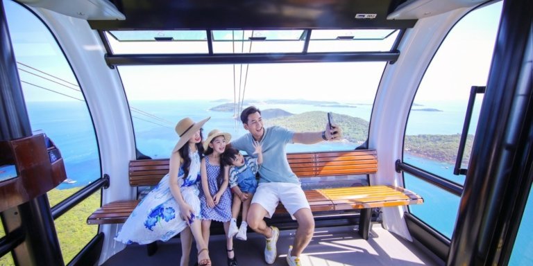 Phu Quoc: 4 Island Hopping  by Speedboat, Cable Car, Water Park