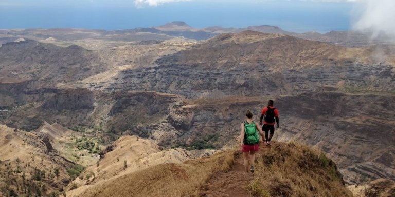 Hiking to Pico da Antonia