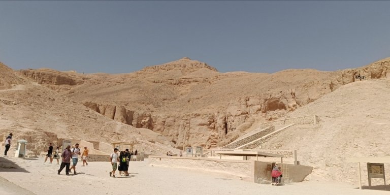 Full day tour to West bank of Luxor