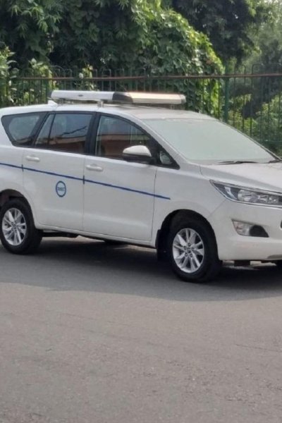 Delhi: One-Way Private Transfer to/from Agra