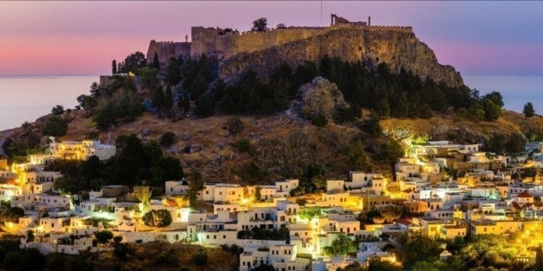 Private transfer from Rhodes to Lindos with return