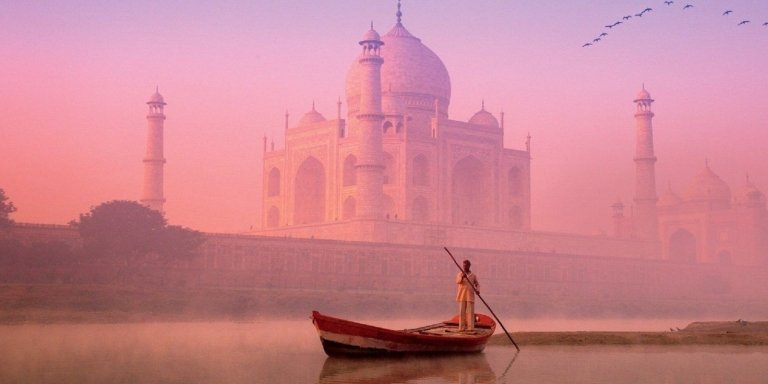 From Delhi: Sunrise Taj Mahal & Agra Private Day Trip by car