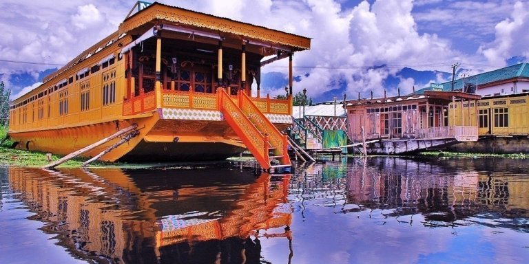 Kashmir and Ladakh Monastery Tour