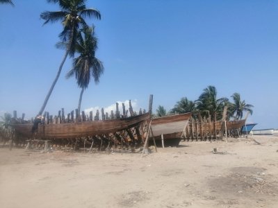 Explore the west coats of Madagascar-Belo sur mer