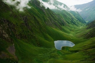 Day Trip to the Ananuri-Kazbegi Mountains