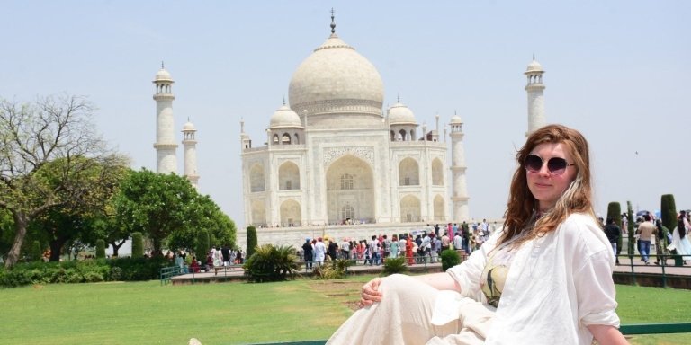 From Delhi: Private Taj Mahal & Agra City Day Trip by Fast Train