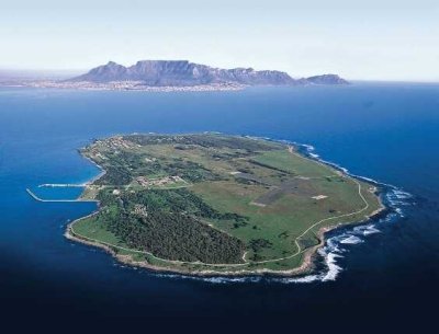 Table Mountain, City & Robben Island Tour