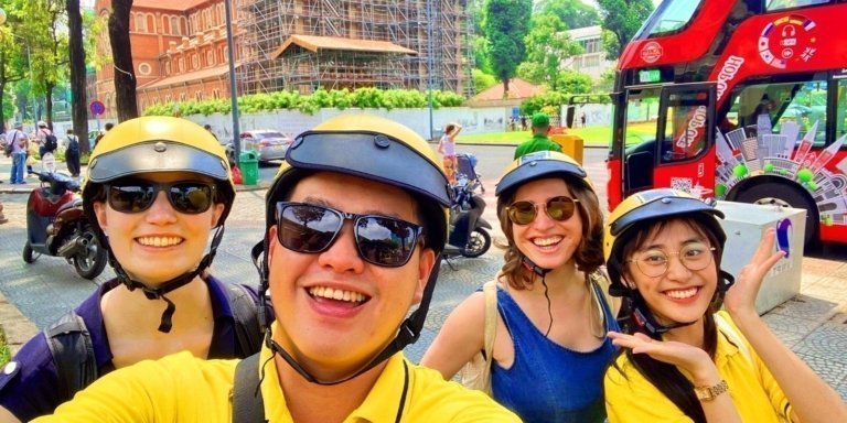 Saigon Sightseeing By Day - Motorbike Tour