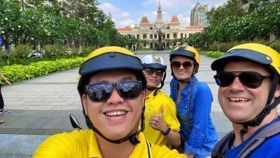 Saigon Sightseeing By Day - Motorbike Tour