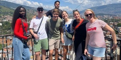 GRAFFITOUR COMMUNE 13 MEDELLIN COLOMBIA