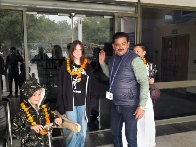 Same Day Taj Mahal Tour By Charter Flight (B-200 OR C 90)