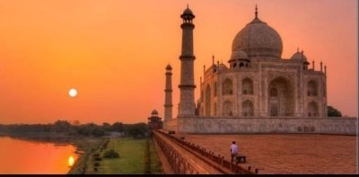 From Delhi: Taj Mahal Sunrise, Agra Fort, and baby Taj Tour