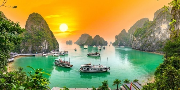 5-day Discovery in Vietnam - Hanoi - Ninh Binh - Ha Long Bay