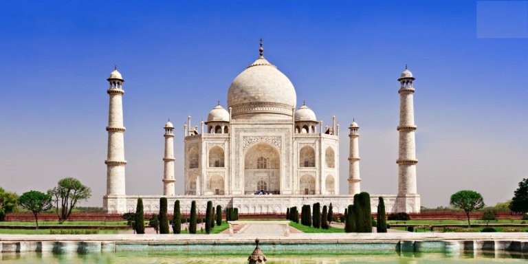 Private Same Day Taj Mahal and Agra Fort Tour By Car