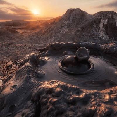 2N&3D  Gobustan, Mud Volcanoes, Ateshgah Fire Temple(Stay incld)