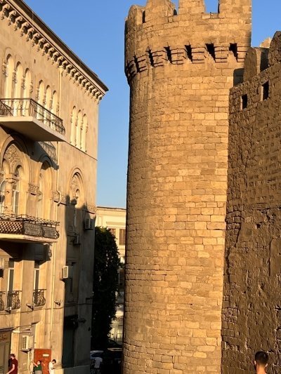 Baku: Night Panoramic Group Tour with Flame Towers
