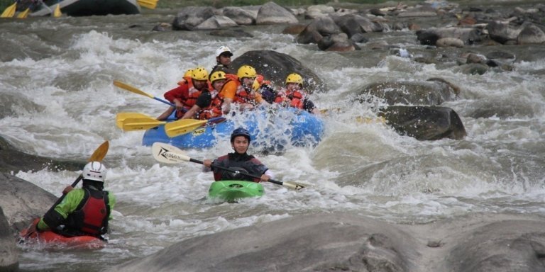 Nepal Multi-Adventure Tour: Rafting, Paragliding, and Hiking