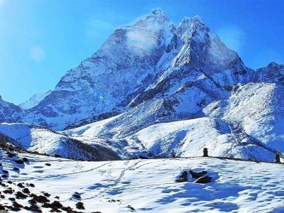 Short Island Peak from Chukung