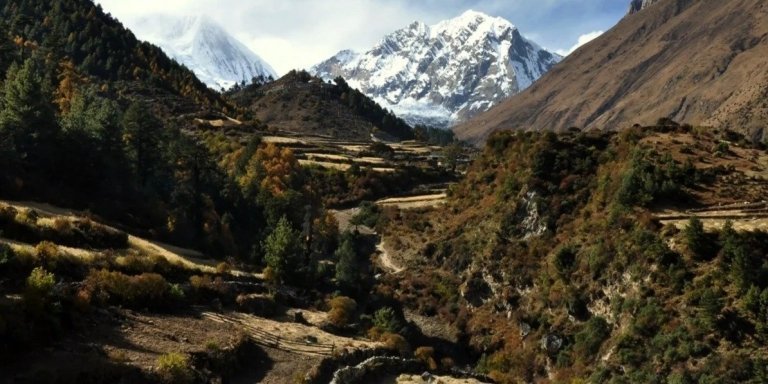 Manaslu Circuit Trek - 16 Days