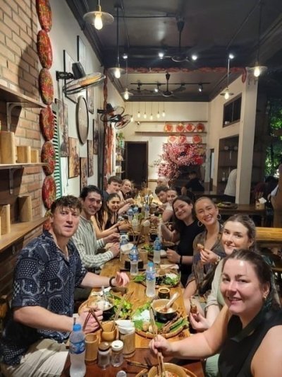 Hanoi: Small-group Street Food and Walking Tour