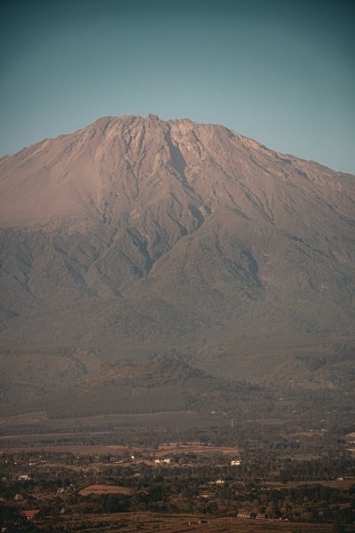 4 days Mount Meru hiking tour package | Widerange African Safaris