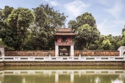 Hanoi: Full-Day Private City Tour with Cyclo Ride
