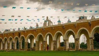 Chichen Itza , Izamal Y Cenote