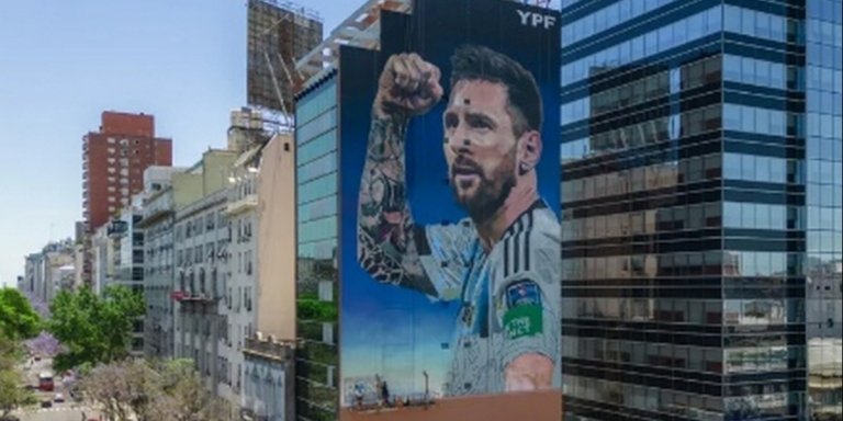 Messi's Buenos Aires Private Tour on a minibus