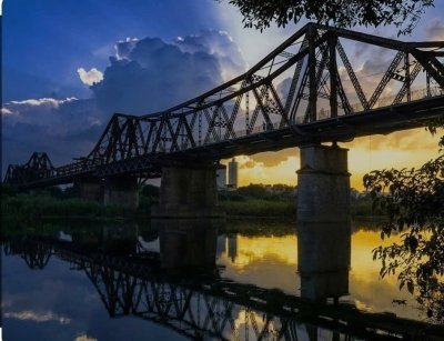 Cycling Through Hanoi: Old Quarter Pagodas & Red River Delta
