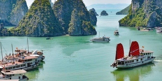 Halong City: Half-Day Guided Tour with Hotel Pickup