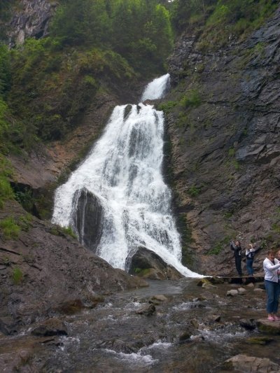Bridal Veil Falls Rachitele one day tour from Oradea by car
