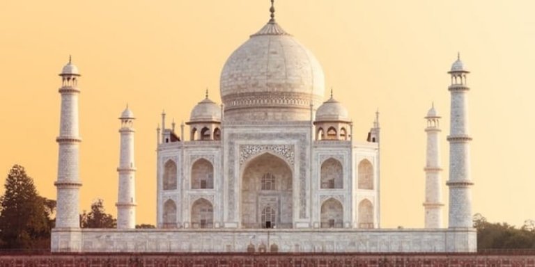 Taj Mahal Sunrise tour from Delhi