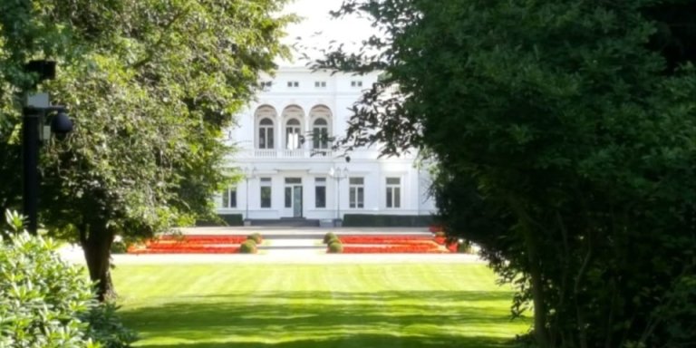 Bonn: Former Government District - Private Tour