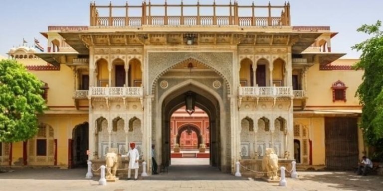Jaipur Full Day City Tour with Guide