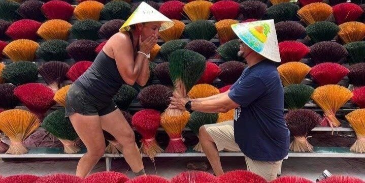 Quang Phu Cau Incense Village & Ninh Binh Full-Day Tour