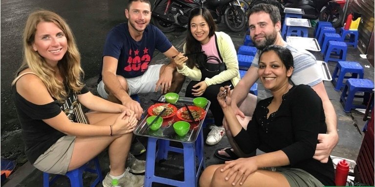 Hanoi Walking Food Tour with Train Street Visit