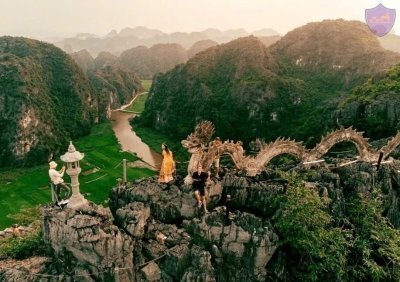 Ninh Binh Day Tour: Mua Cave, Boat Ride & Jeep Adventure