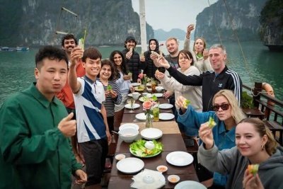 Full Day Lan Ha Bay Tour from Cat Ba
