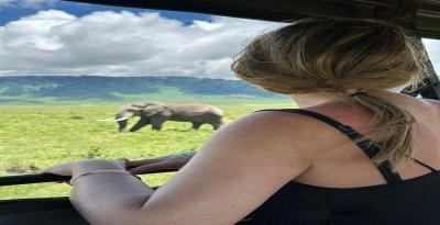 Unforgettable 4-Day Safari: Serengeti & Ngorongoro Expedition