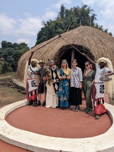 2 DAYS MOUNTAIN GORILLAS TREK IN RWANDA