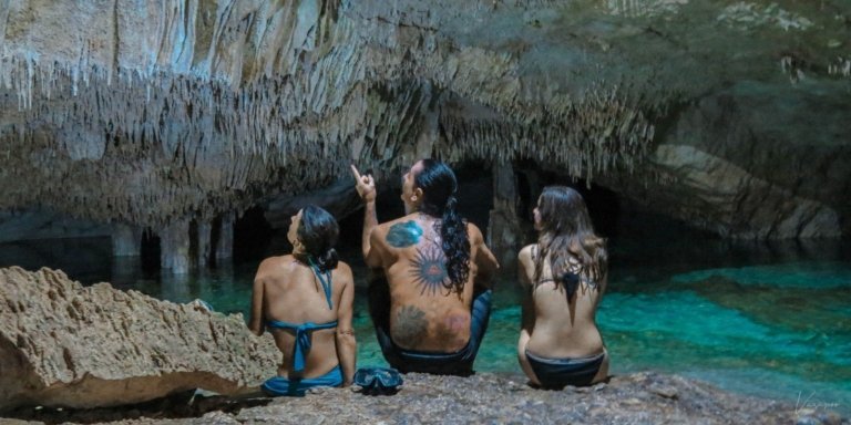 Guided tour to snorkel in 3 cenotes