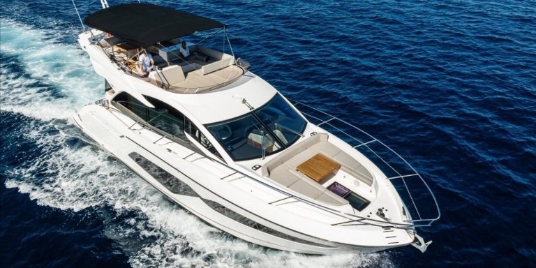 Sunseeker Manhattan 52 -  Cruiser Aurora