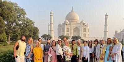 Private Sunrise Taj Mahal Trip from Delhi all Inclusive