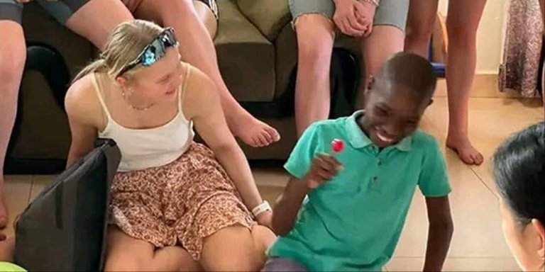 Nairobi: Kibera Slum storytelling tour with a Local Guide.