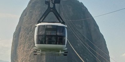 Rio de Janeiro: Sugarloaf Mountain and Urca hills Tour