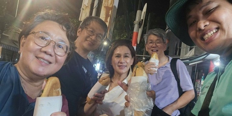 DA NANG FOOD TOUR & DRAGON FIRE SHOW BY CRUISE