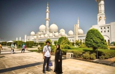 Full-Day Abu Dhabi City Tour with Hotel Transfers from Dubai